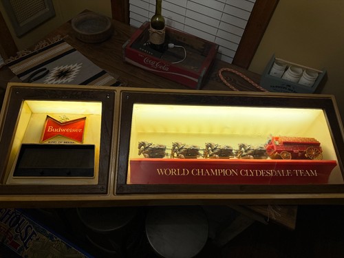 Budweiser vintage world - budweiser,
